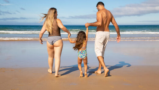 5 небанальных мест для пляжного отдыха с детьми